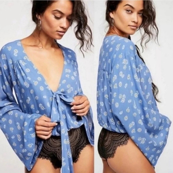 Intimately Free People Forties Feel Blue Daisy Bell Sleeves Bodysuit Top Medium - Picture 1 of 8